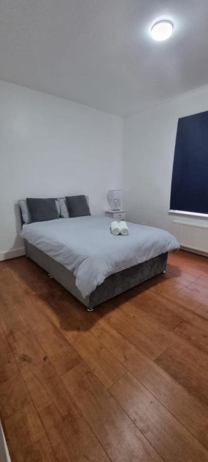 Cricklewood Broadway Guest Home London Ngoại thất bức ảnh