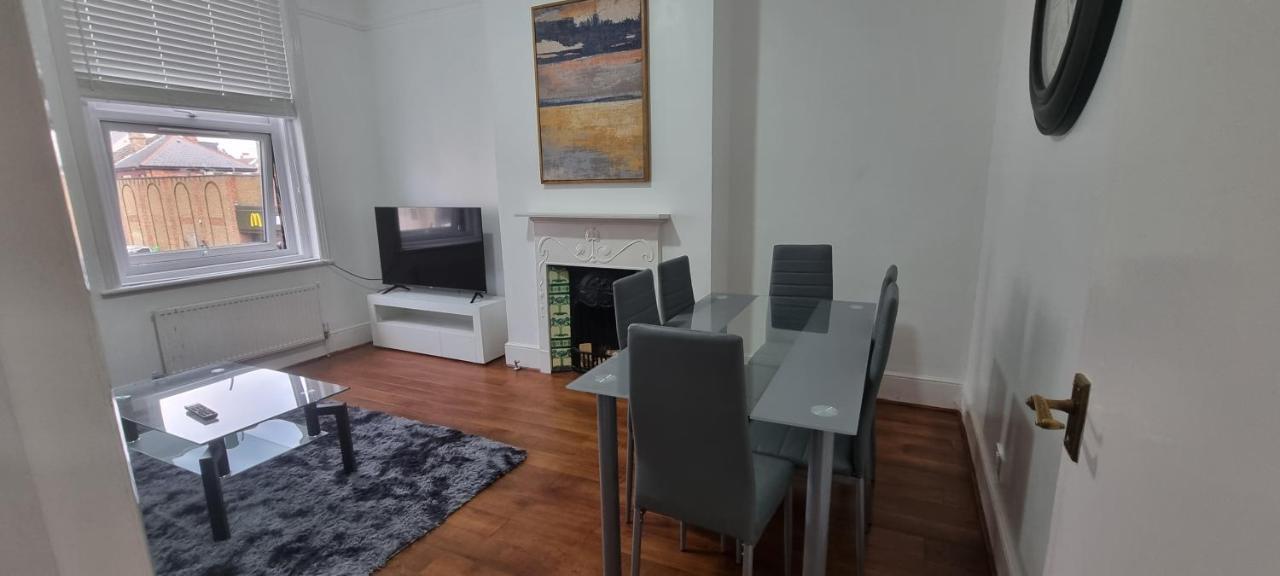 Cricklewood Broadway Guest Home London Ngoại thất bức ảnh