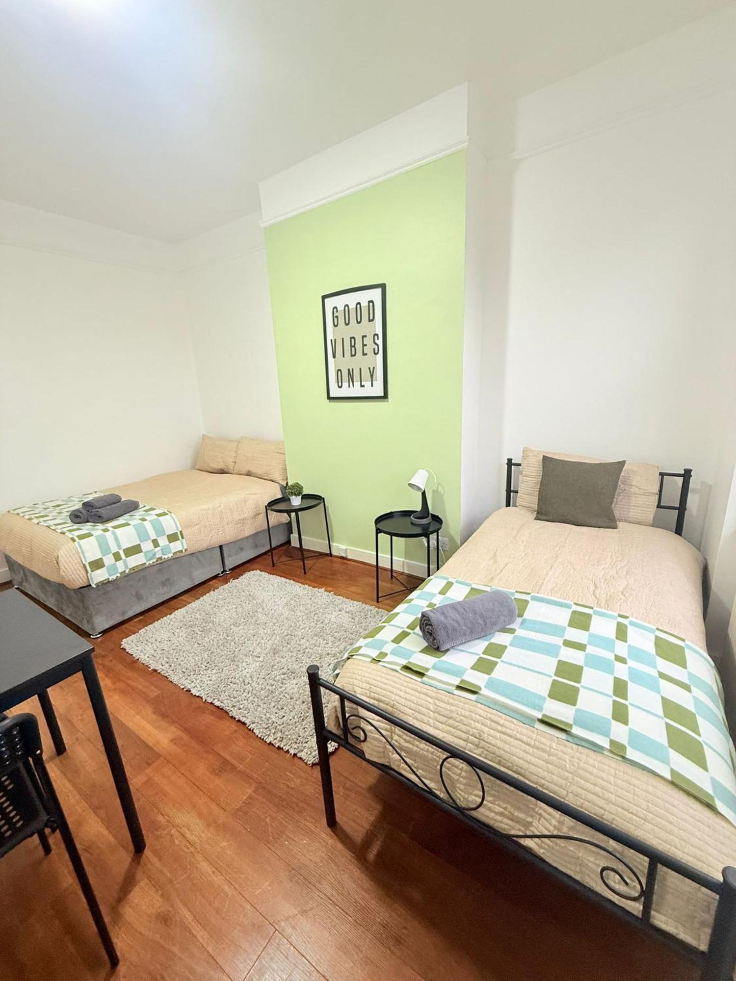 Cricklewood Broadway Guest Home London Ngoại thất bức ảnh